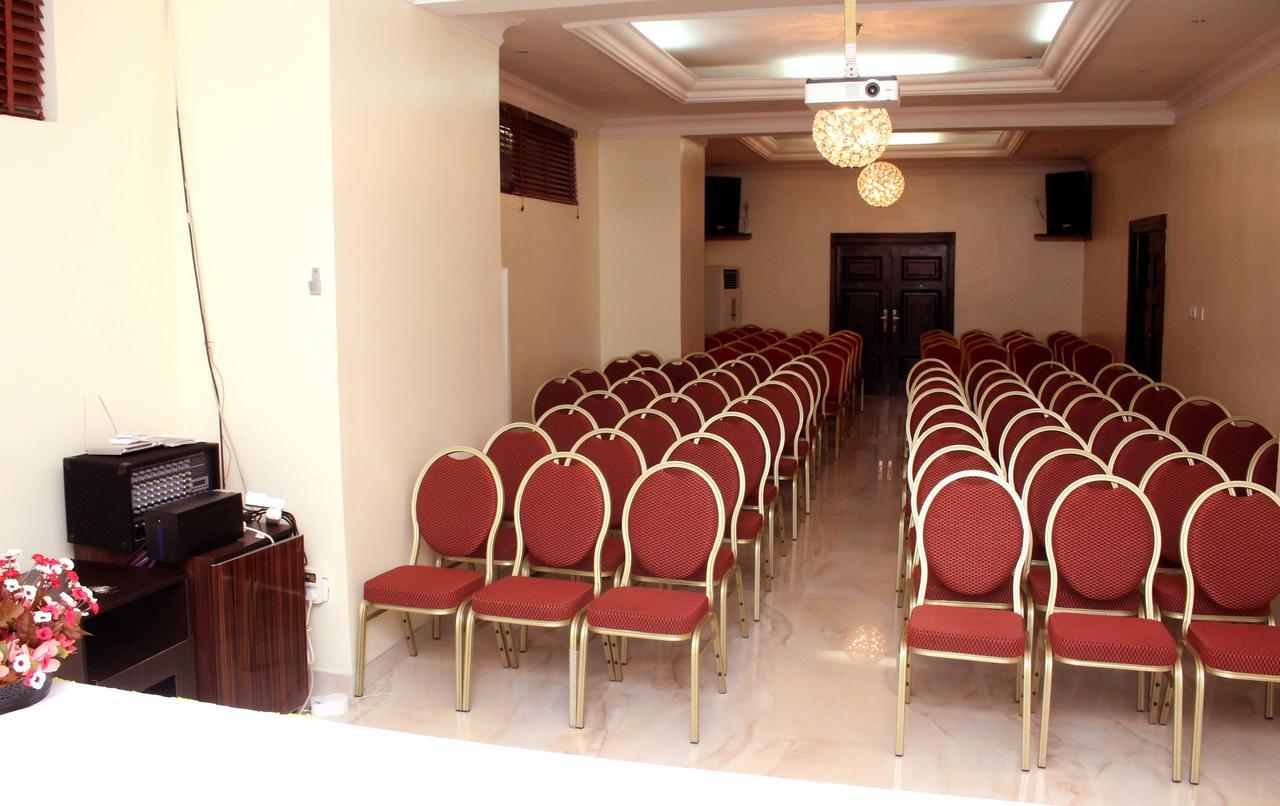 Watercress Hotels And Event Икея Экстерьер фото